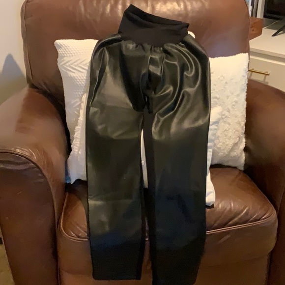 NWT Jessica Simpson Maternity pants. - Picture 3 of 8